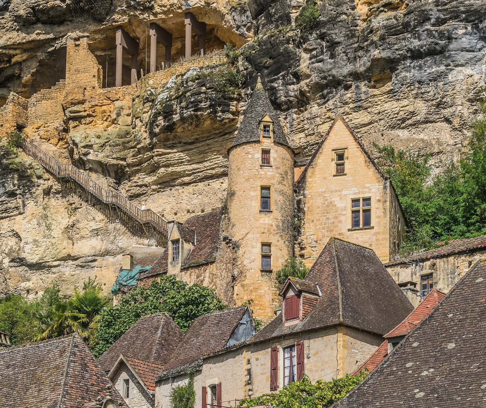 Entdecken Sie La Roque-Gageac: Ein Juwel der Nouvelle-Aquitaine - La Roque-Gageac | Secret World Trip Planner
