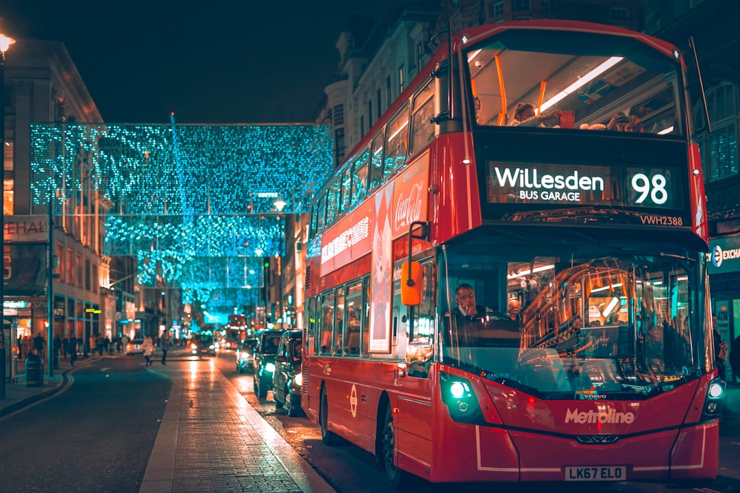 Secret World vs Google Trips: Il Miglior Trip Planner per Londra - Londra | Secret World Trip Planner