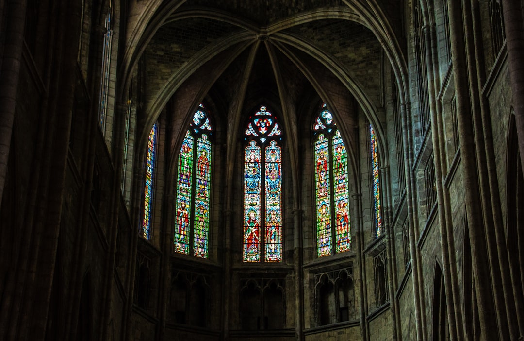 Scopri la Cathédrale Saint-André di Bordeaux: un gioiello neoclassico - Saint-Germain-et-Mons | Secret World Trip Planner