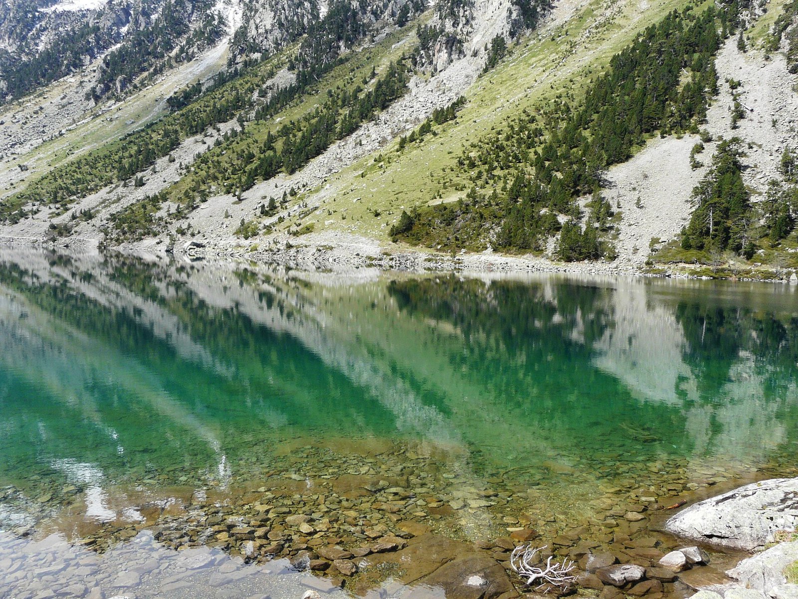 Lac de Gaube: un angolo di paradiso nella natura della Francia - Barèges | Secret World Trip Planner