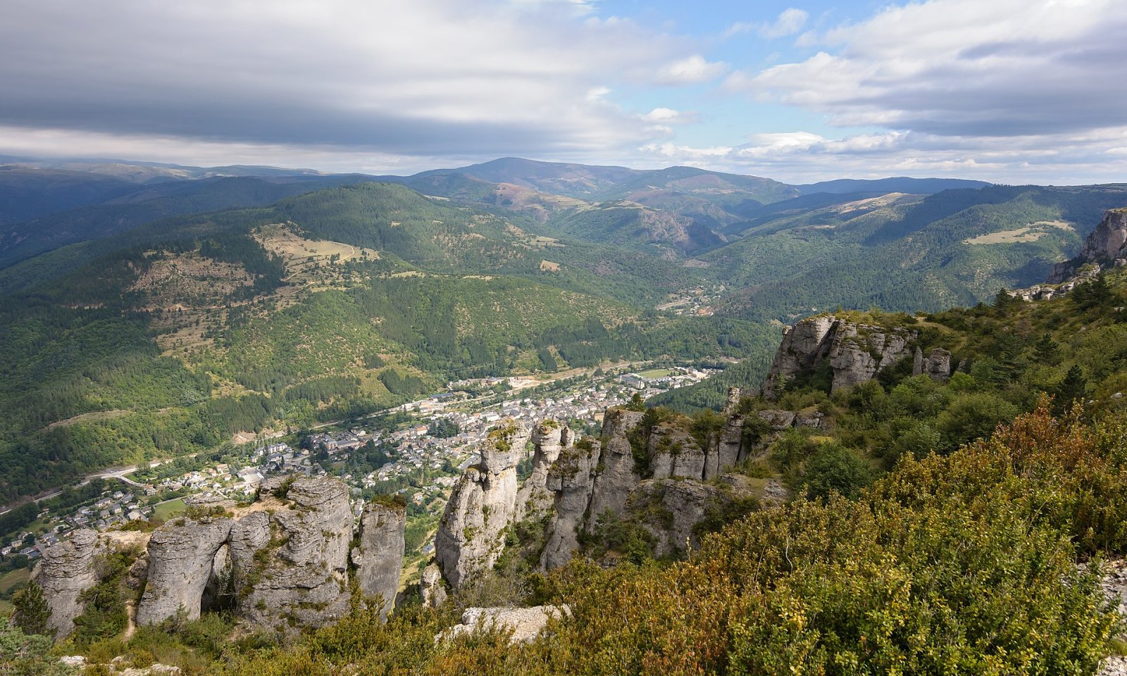 Causse Méjean: Un Paraíso Natural en Occitania - Gorges du Tarn Causses | Secret World Trip Planner