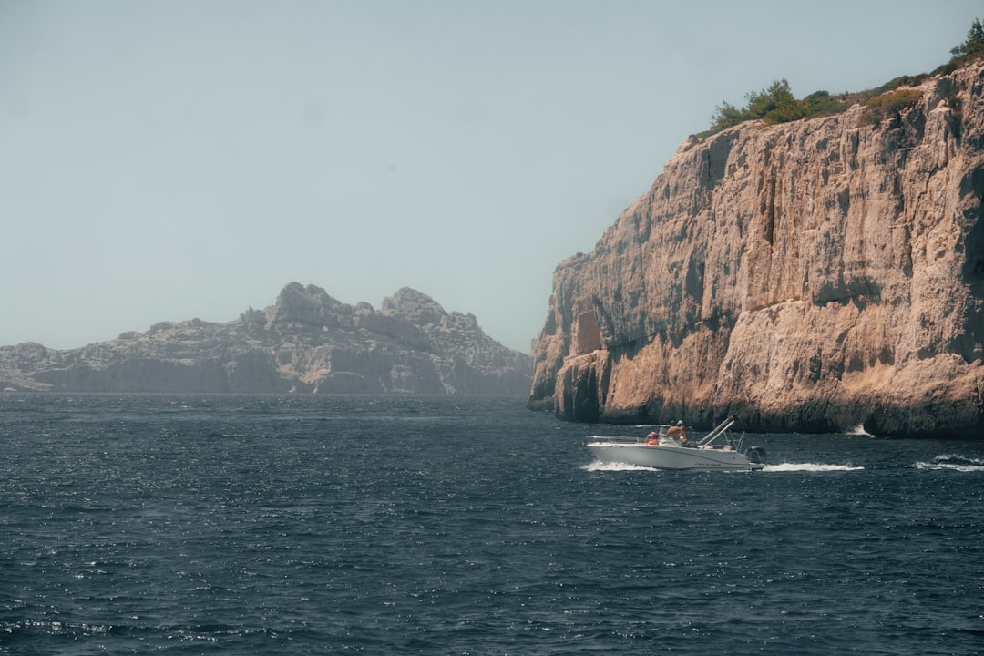 Découvrez le Phare des Baleines à Saint-Clément-des-Baleines - Noth | Secret World Trip Planner