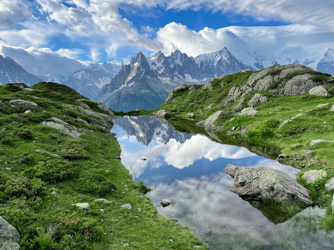 シャモニーのラクリャンを発見：アルプスの楽園 - Chamonix | Secret World Trip Planner