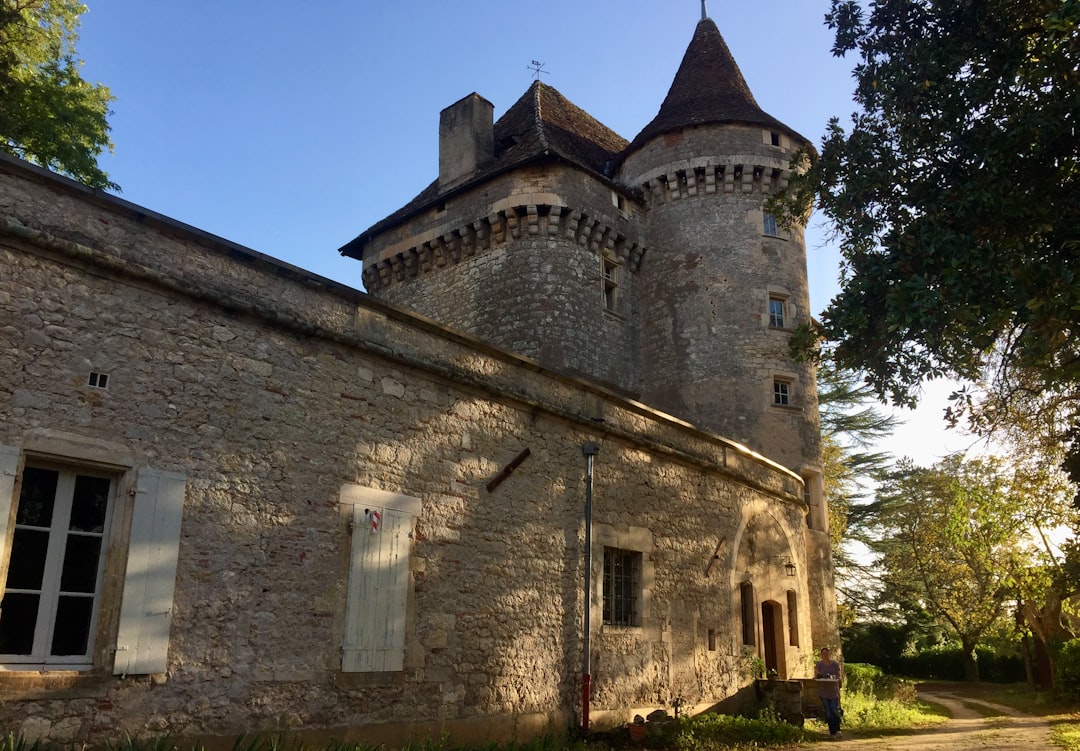Scopri il Château de Puyguilhem: gioiello della Nouvelle-Aquitaine - Champagnac-de-Belair | Secret World Trip Planner