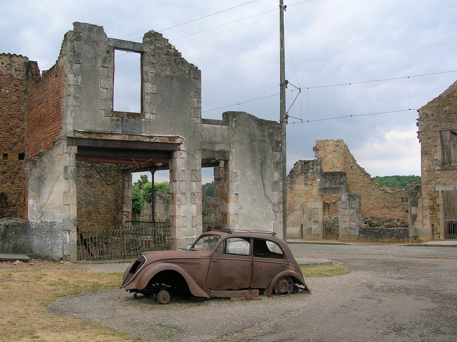 Discovering Oradour-sur-Glane: the Ghost Town of Nouvelle-Aquitaine — Oradour-sur-Glane