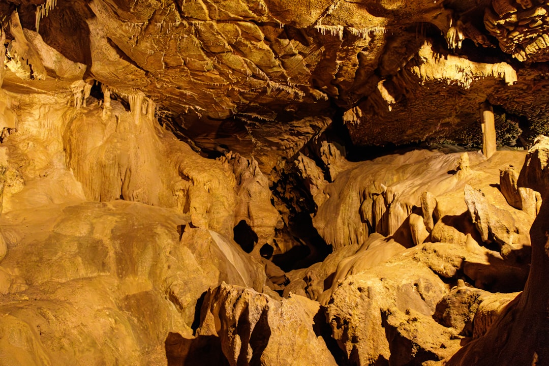 Scopri le Grotte de Clamouse a Saint-Guilhem-le-Désert - Saint-Guilhem-le-Désert | Secret World Trip Planner