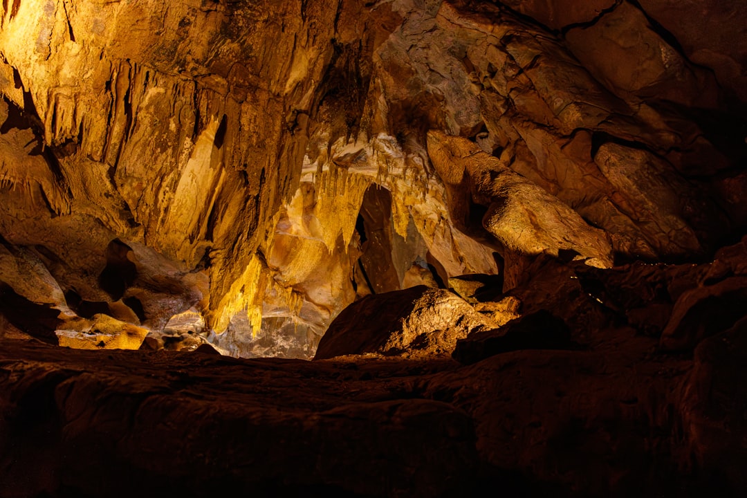 Scopri le Grotte de Clamouse a Saint-Guilhem-le-Désert - Saint-Guilhem-le-Désert | Secret World Trip Planner