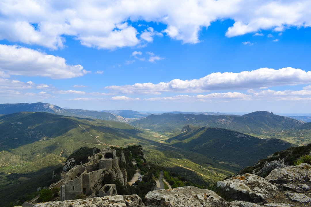Descubra o Château de Peyrepertuse: uma joia da história occitana - Cucugnan | Secret World Trip Planner