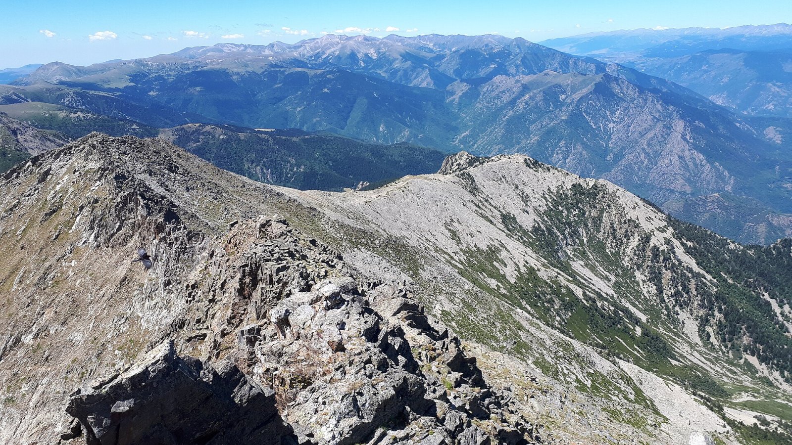 Découvrez le Pic du Canigou : un bijou naturel en Occitanie - Taurinya | Secret World Trip Planner