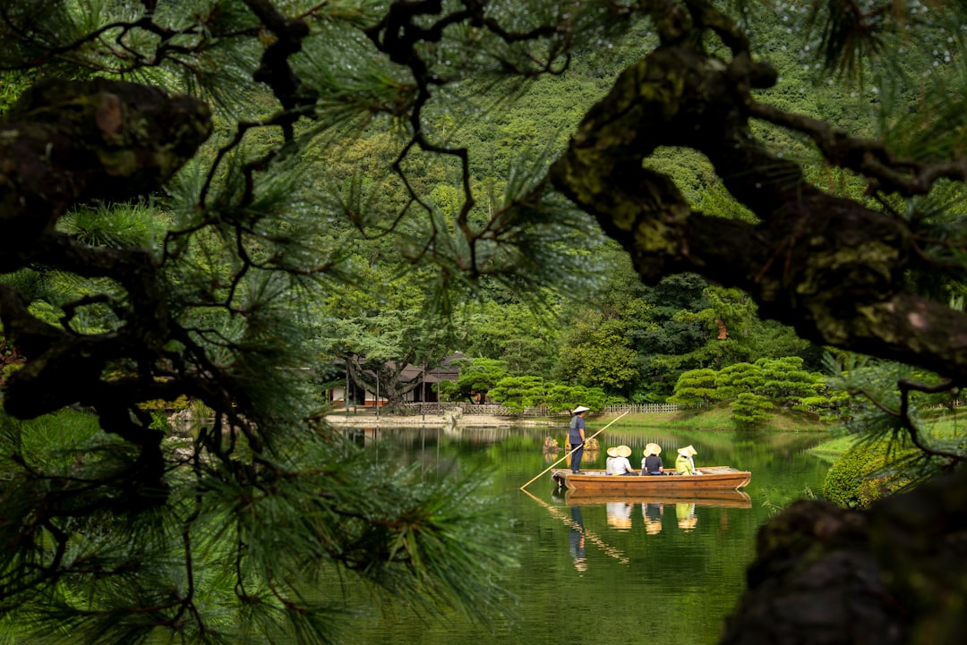 Ritsurin Garden: Un Paradiso Naturale a Takamatsu - Takamatsu | Secret World Trip Planner