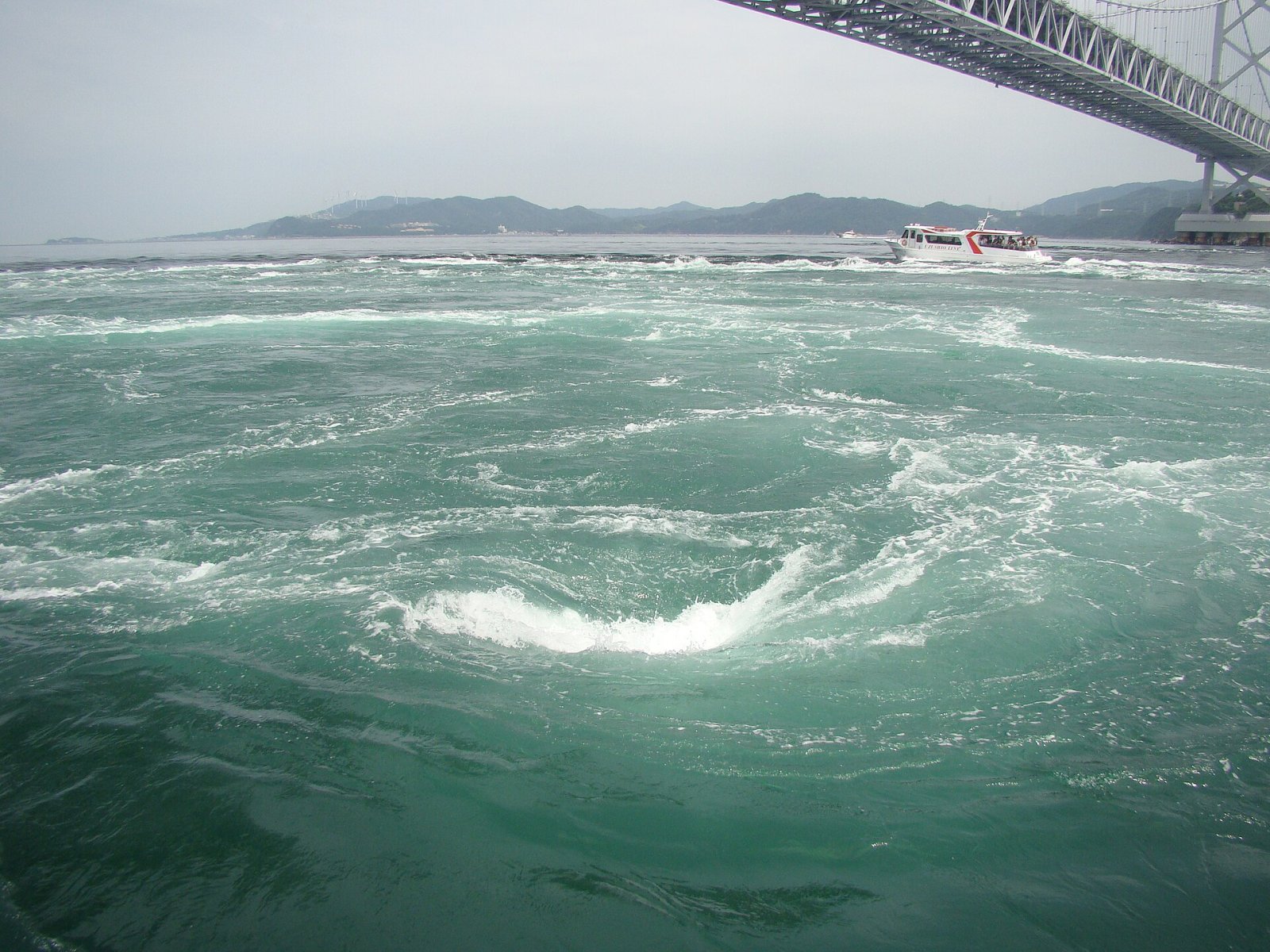 Découvrez les fascinants tourbillons de Naruto au Japon - Minamiawaji | Secret World Trip Planner