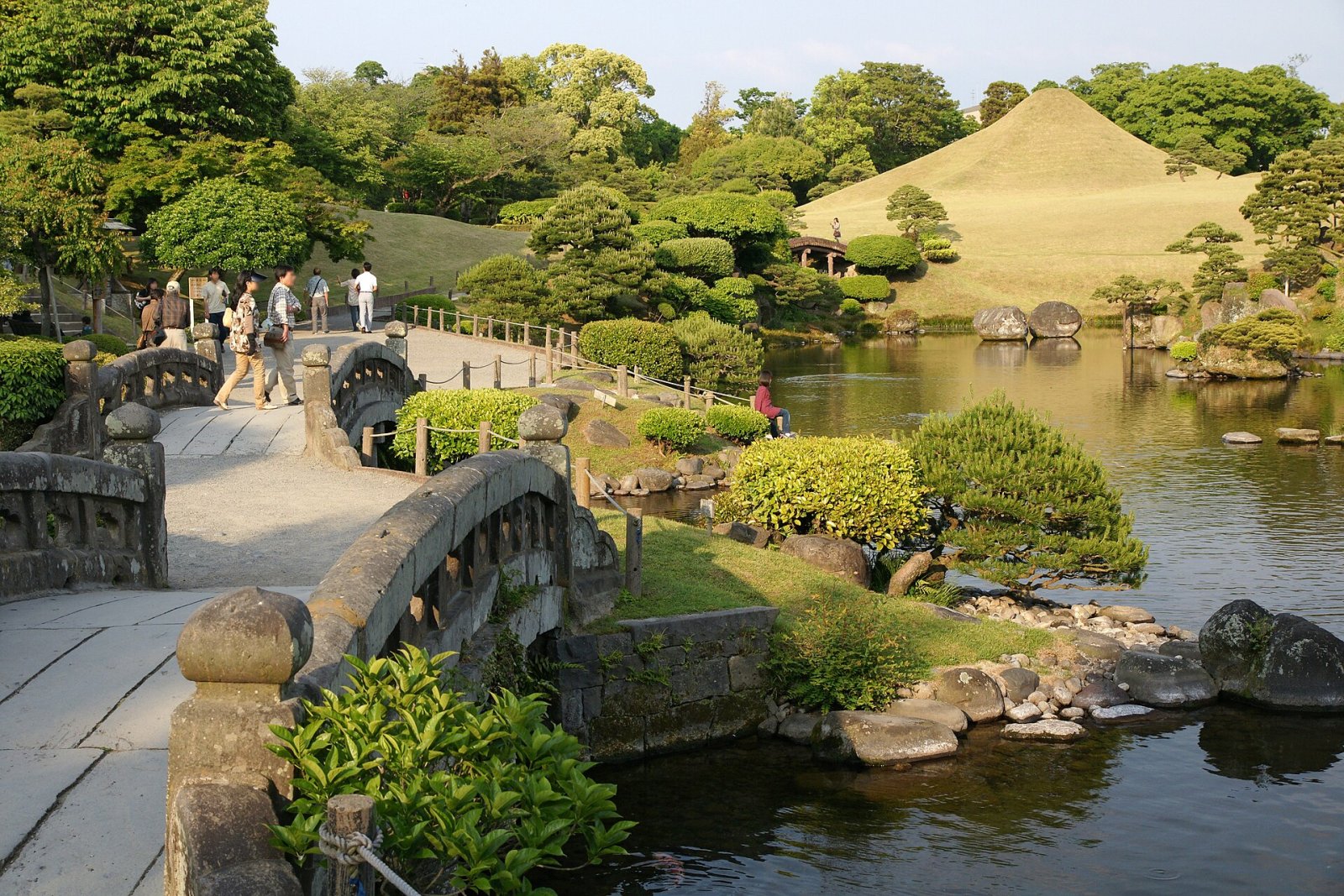 Discover Suizenji Garden: A Natural Oasis in Kumamoto - Kumamoto | Secret World Trip Planner
