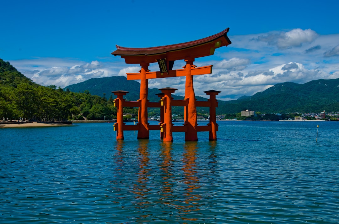 宮島を発見：日本の自然の宝石 - Hatsukaichi | Secret World Trip Planner