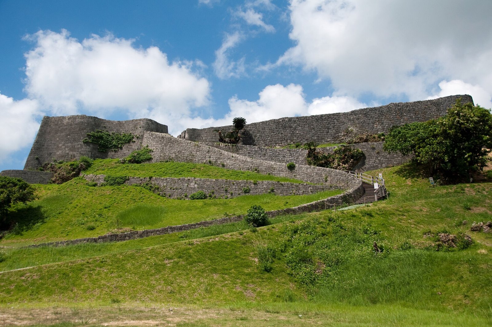 Descubra a História do Castelo Katsuren em Uruma, Okinawa - Uruma | Secret World Trip Planner