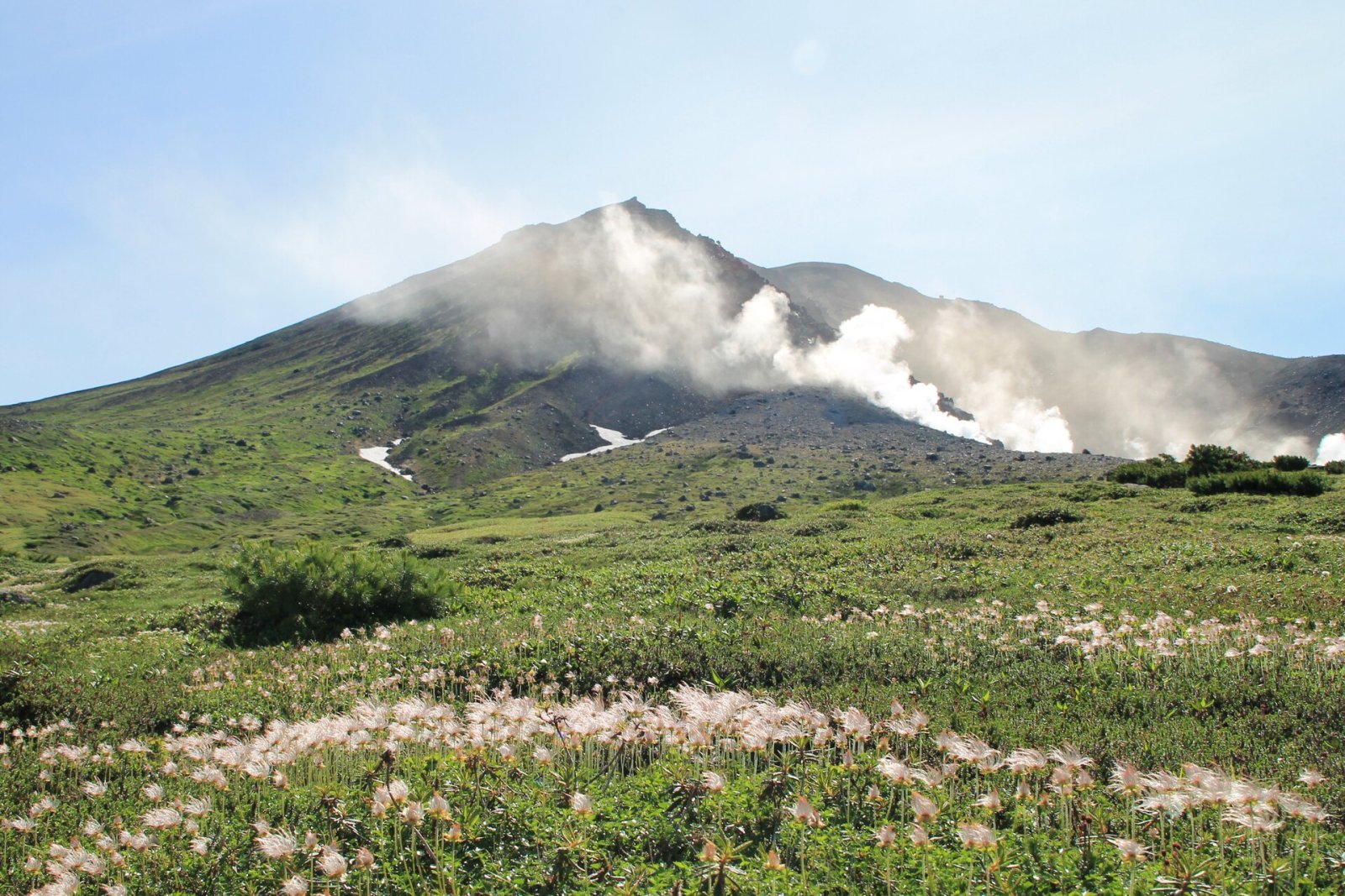 Descubra a beleza do Parque Nacional Daisetsuzan em Hokkaido - Higashikawa | Secret World Trip Planner