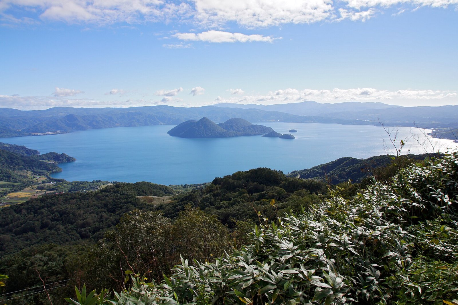 Descubra o Lago Toya: uma joia da natureza no Japão - Toyako | Secret World Trip Planner