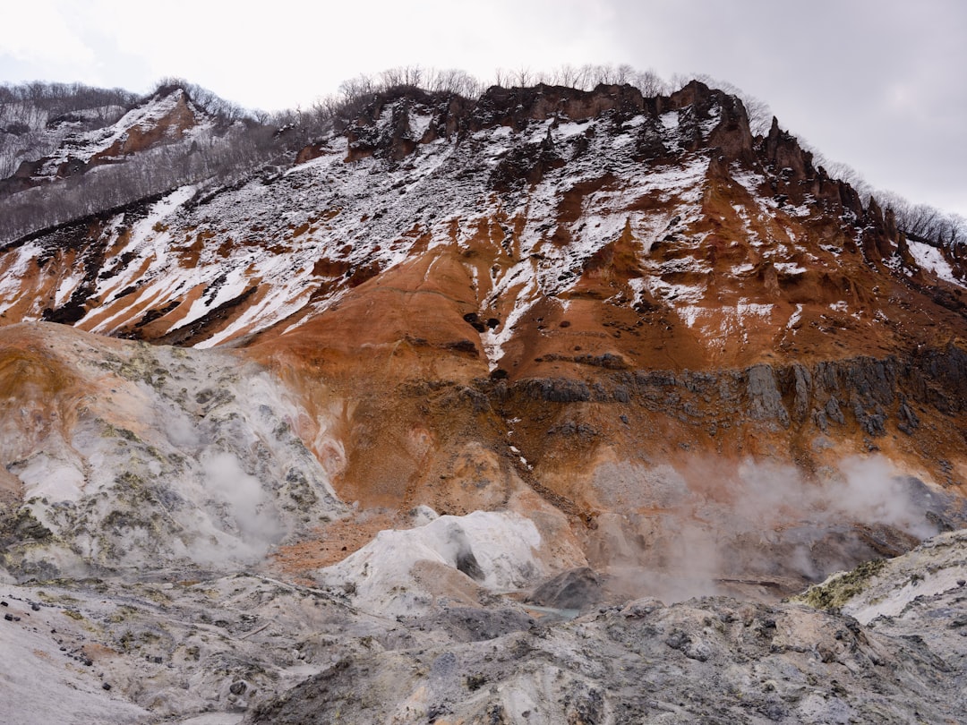 Scopri la Valle dell'Inferno di Noboribetsu: un paradiso naturale — Noboribetsu