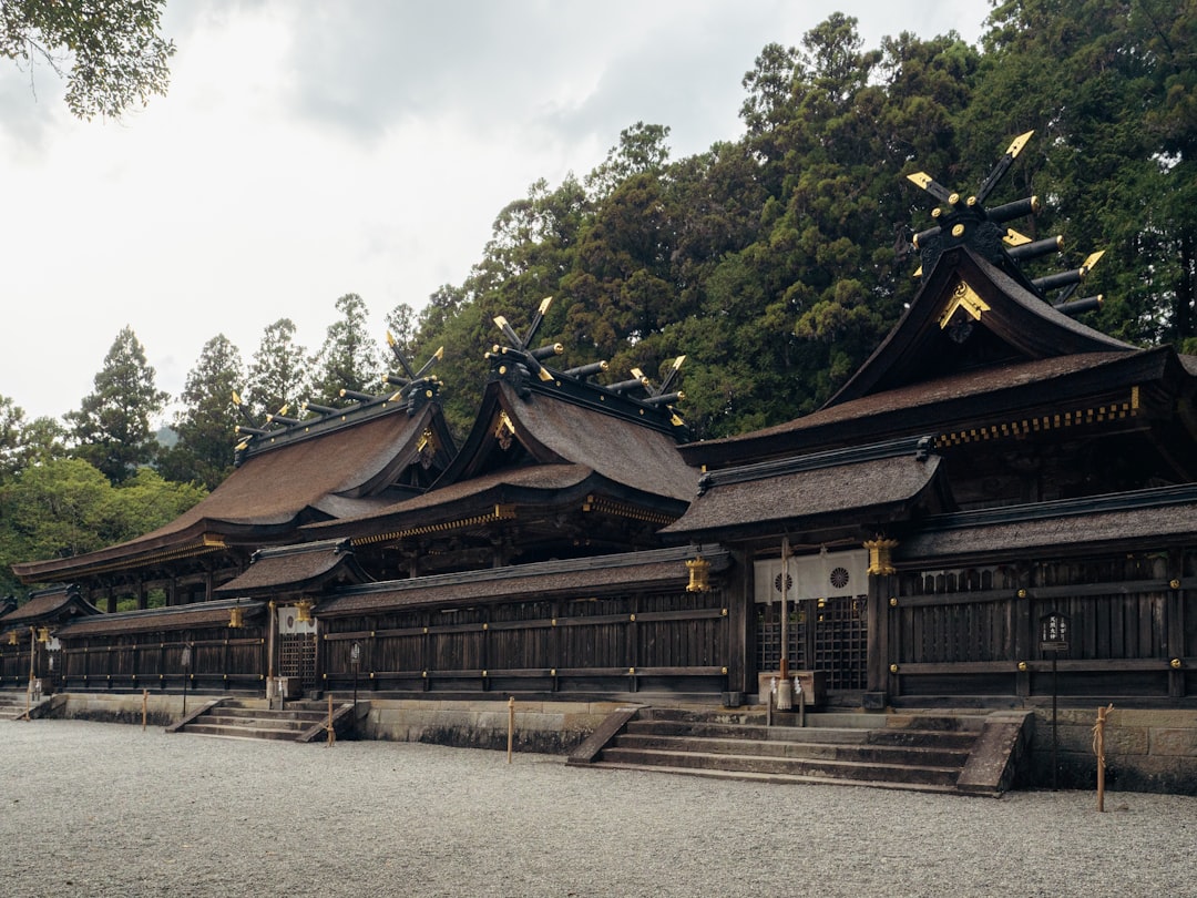 Scopri il Tempio Shuzenji: un gioiello culturale in Giappone - Izu | Secret World Trip Planner