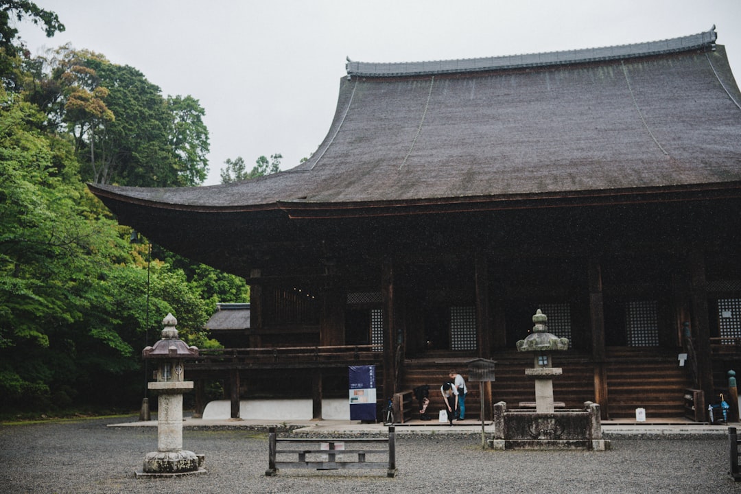 Découvrez le Temple Shuzenji : un joyau culturel au Japon - Izu | Secret World Trip Planner