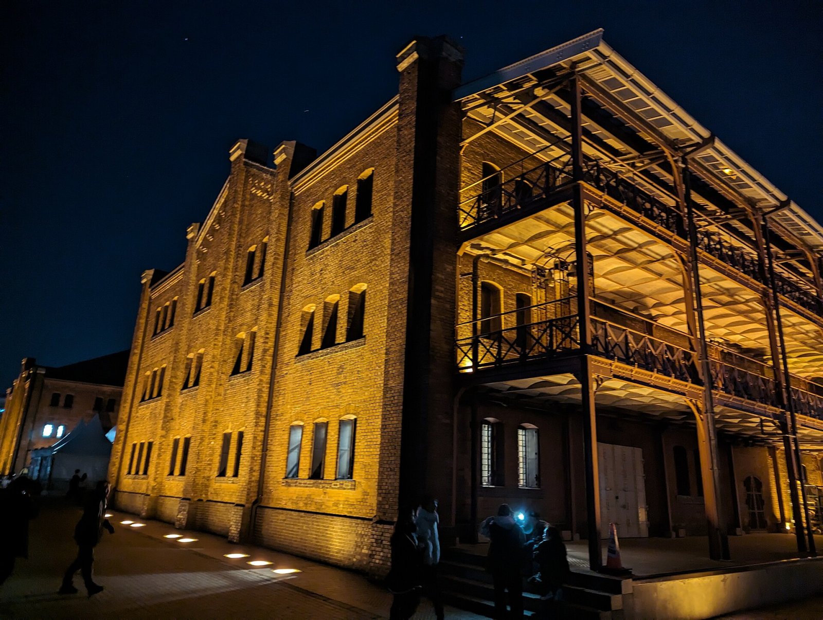Explore o Yokohama Red Brick Warehouse: História e Cultura - Yokohama | Secret World Trip Planner