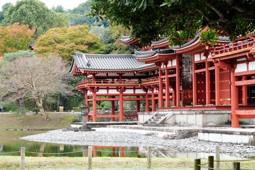 Descubriendo el Templo Byodo-in en Uji, Japón - Uji | Secret World Trip Planner