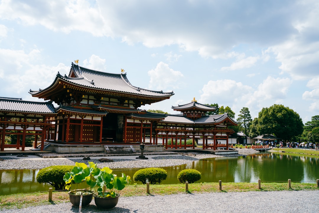 Descubra o Templo Byodo-in em Uji, Japão - Uji | Secret World Trip Planner