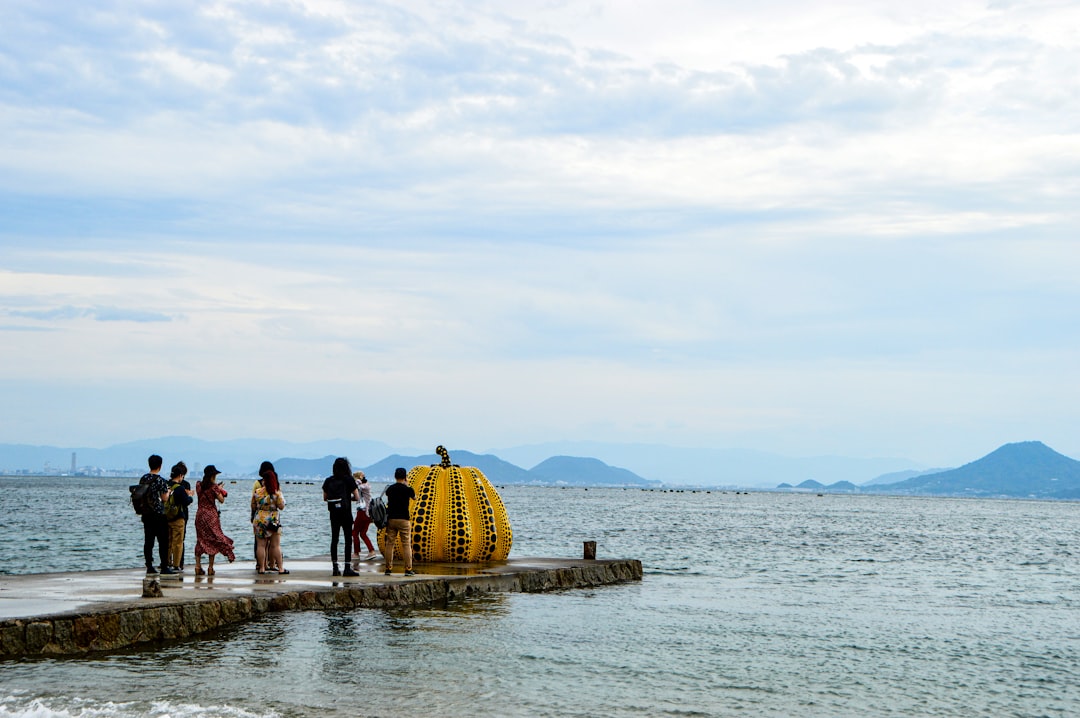 Descubra Naoshima: a ilha da arte contemporânea no Japão - Naoshima | Secret World Trip Planner