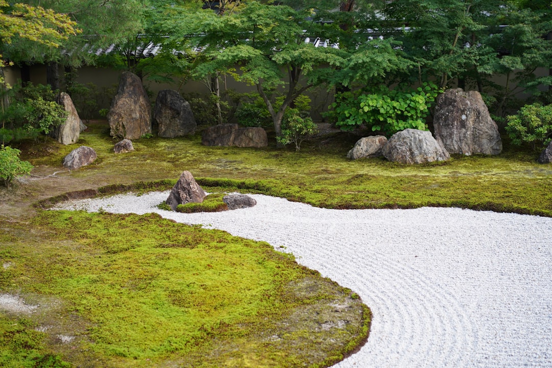 太宰府天满宫花园：日本的自然瑰宝 - Dazaifu | Secret World Trip Planner