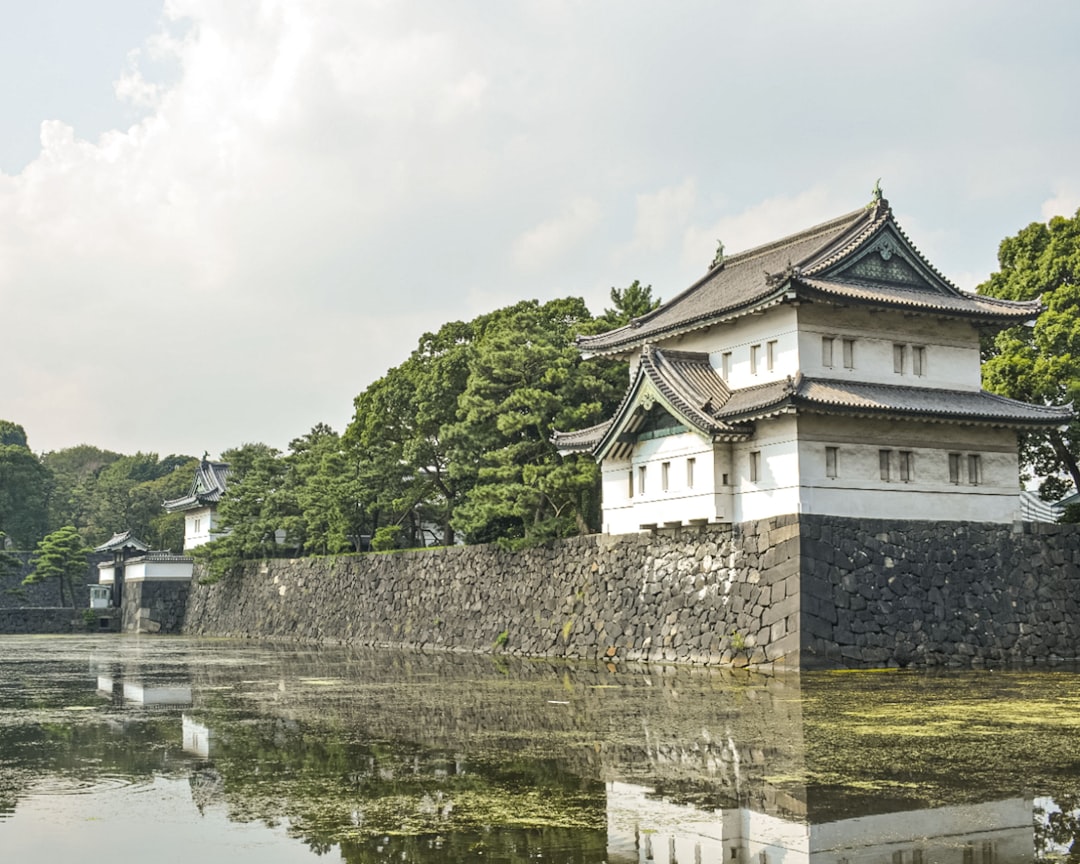 Palácio Imperial de Tóquio: História e Beleza no Coração do Japão - Chiyoda City | Secret World Trip Planner