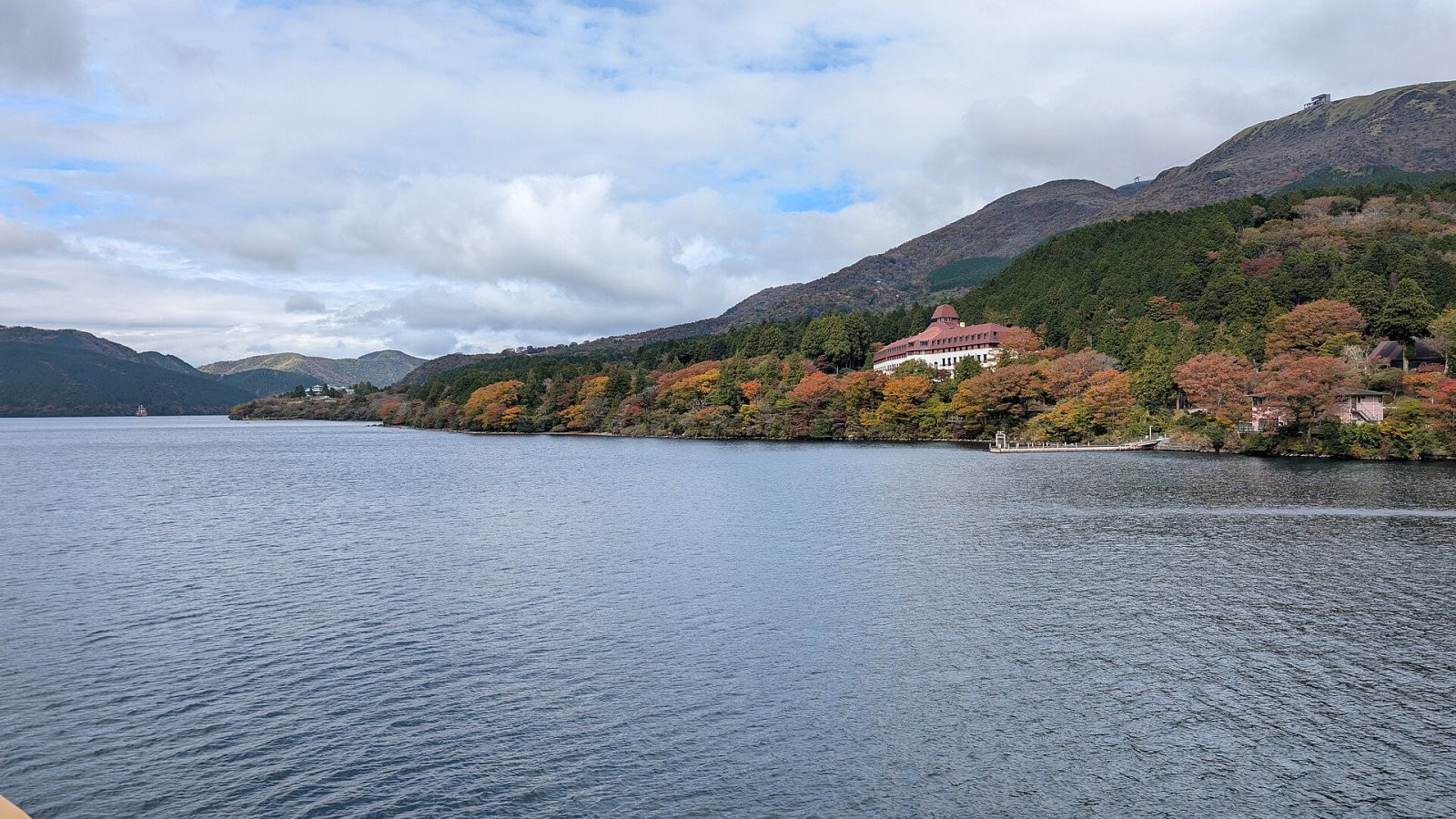 发现芦之湖：日本心脏地带的自然瑰宝 - Hakone | Secret World Trip Planner