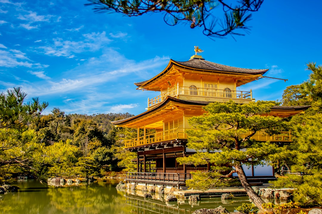 Кинкаку-дзи: Золотой храм Киото - Kyoto | Secret World Trip Planner