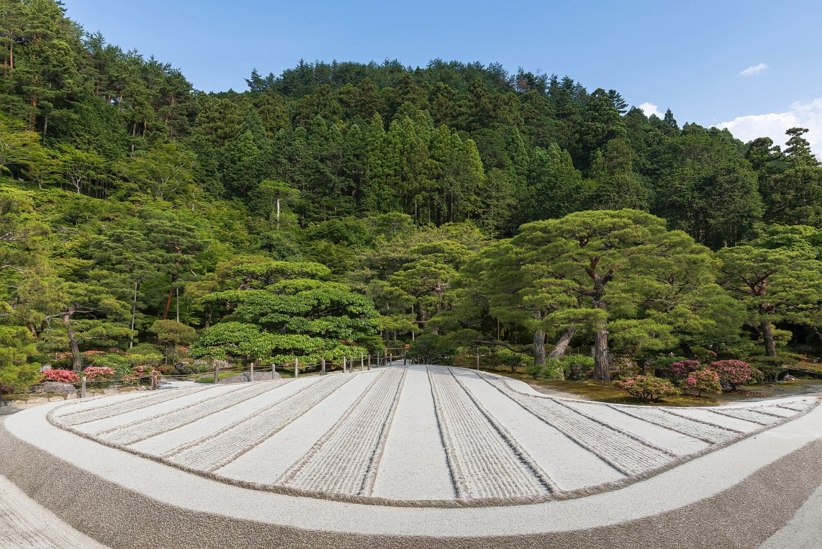Entdecken Sie den Ginkaku-ji: den Silbernen Tempel von Kyoto - Kyoto | Secret World Trip Planner