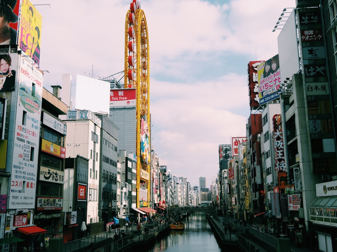 大阪の心臓部、道頓堀を発見しよう - Osaka | Secret World Trip Planner