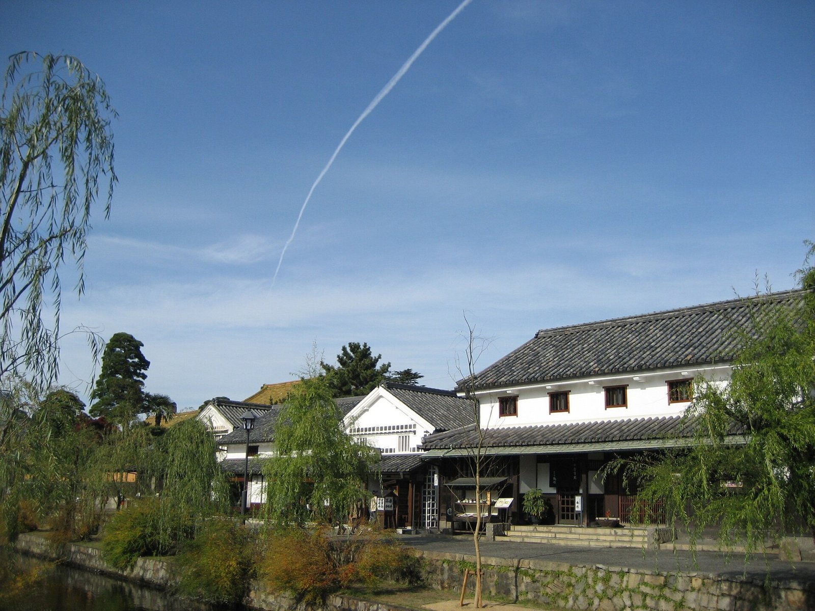 Entdecken Sie den Bikan-Distrikt von Kurashiki: Eine Reise in die japanische Geschichte - Kurashiki | Secret World Trip Planner