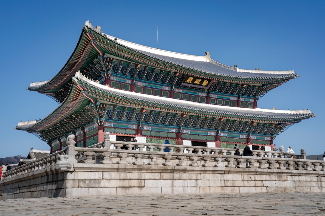 Entdecken Sie den Gyeongbokgung-Palast: Geschichte und Schönheit von Seoul - Jongno District | Secret World Trip Planner