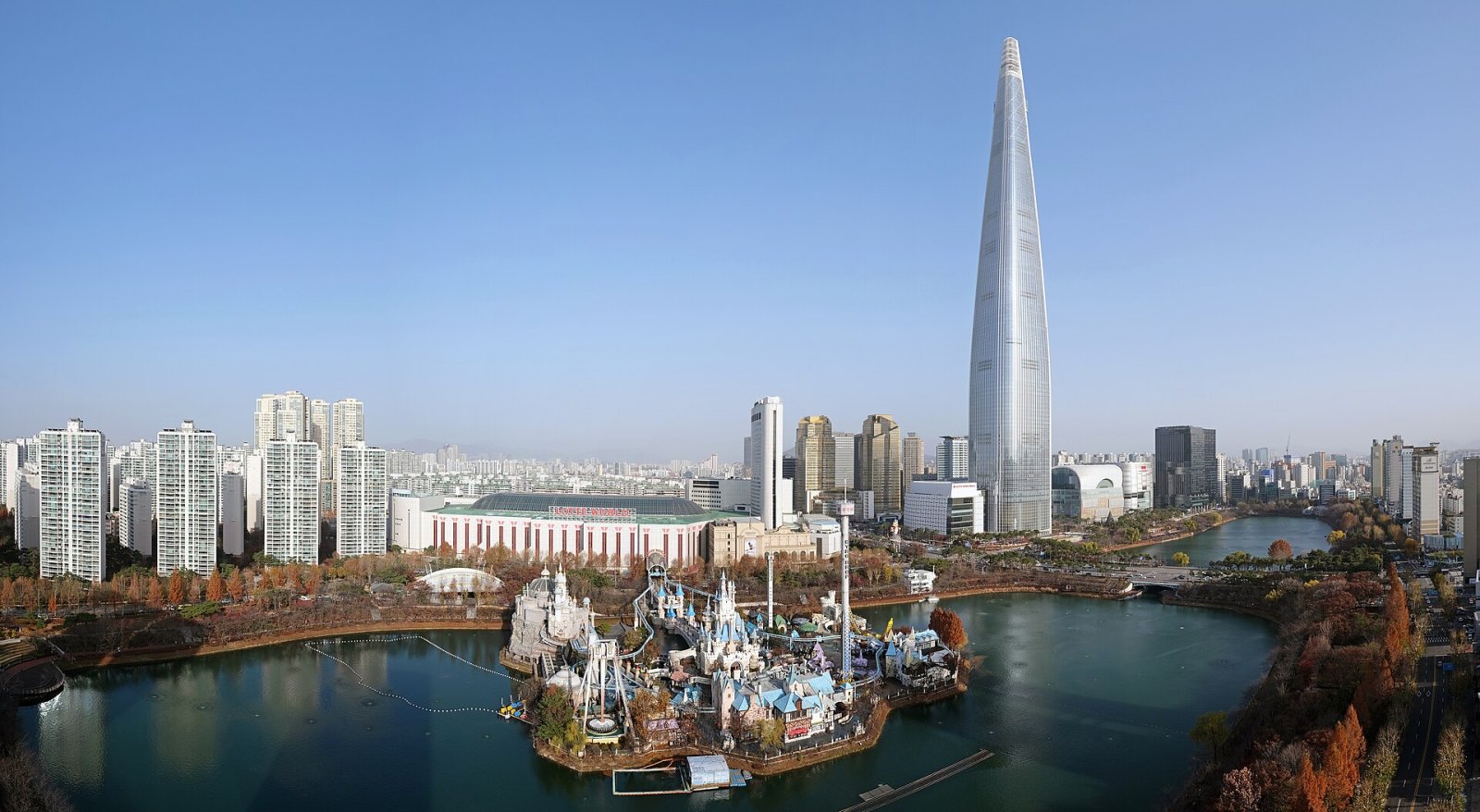 Descubra Lotte World: uma aventura mágica em Seul - Songpa District | Secret World Trip Planner