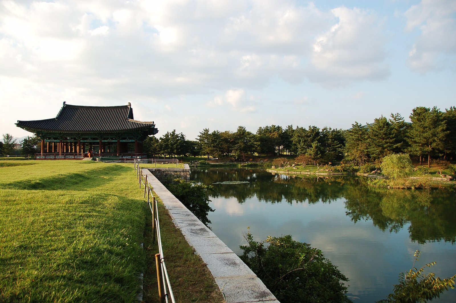 Anapji Pond: A Historical Gem in Gyeongju - Gyeongju | Secret World Trip Planner