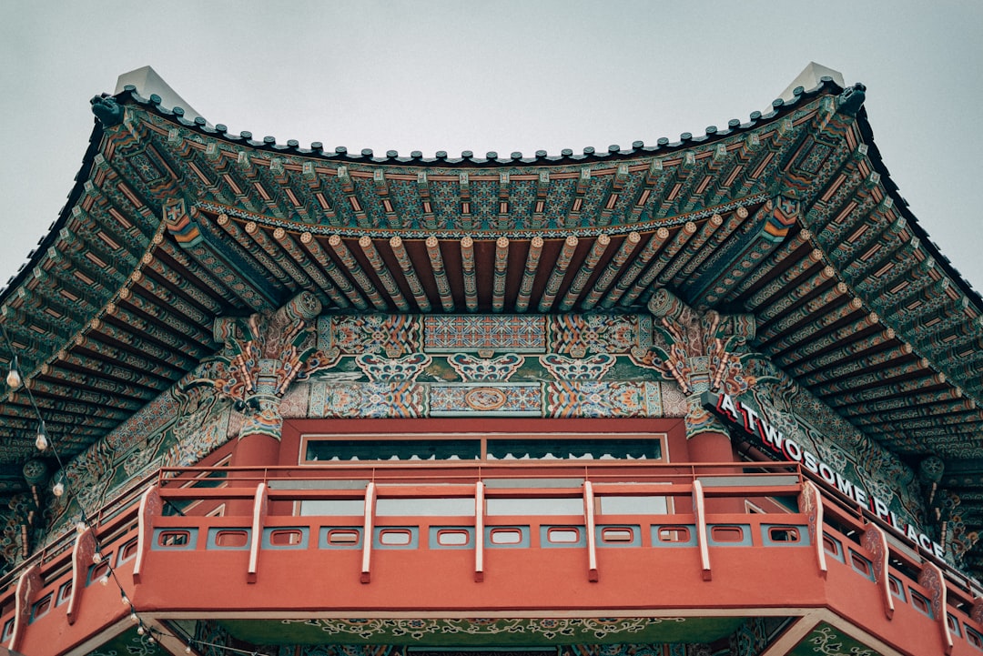 Explorando o Templo Beomeosa em Busan: uma viagem pela cultura coreana — 73J5+Q8 Busan