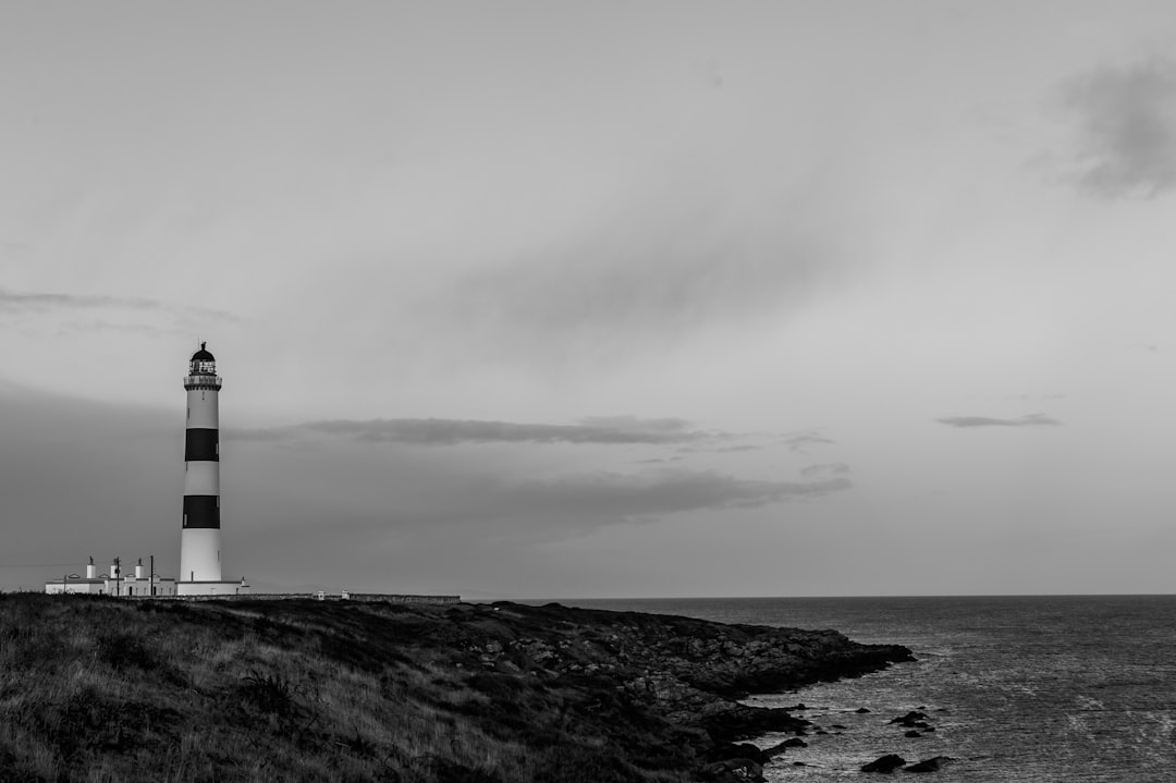 Découvrez le phare de Tarbat Ness : un joyau de l'Écosse - V68F+29 Tain | Secret World Trip Planner