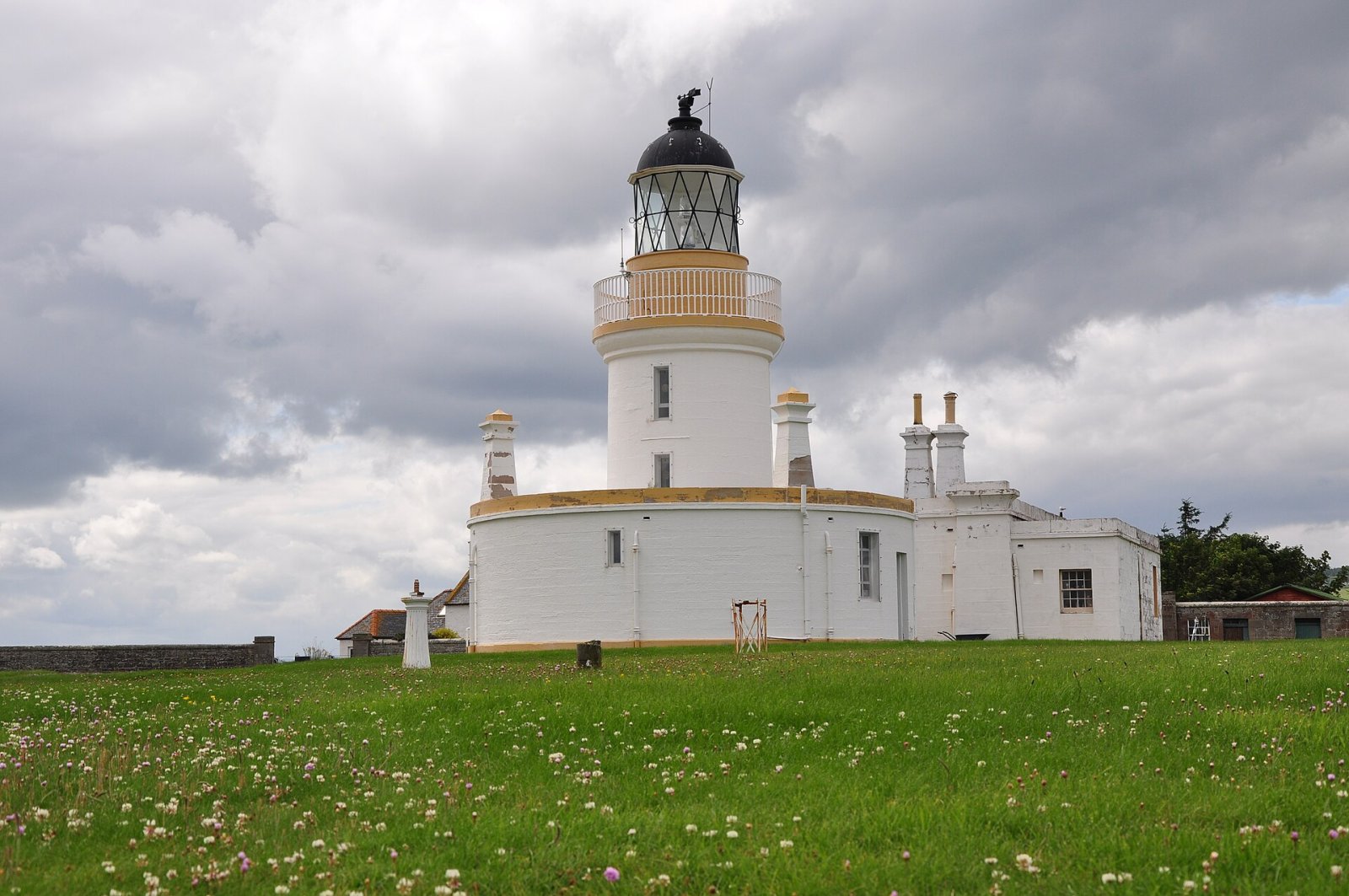Chanonry Lighthouse: A Lighthouse to Discover in Scotland - Highland Council | Secret World Trip Planner