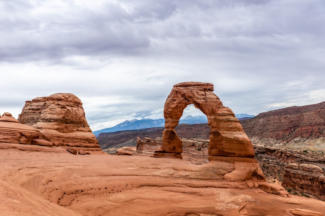 Entdecken Sie die Magie des Arches Nationalparks in Utah - Yulin | Secret World Trip Planner