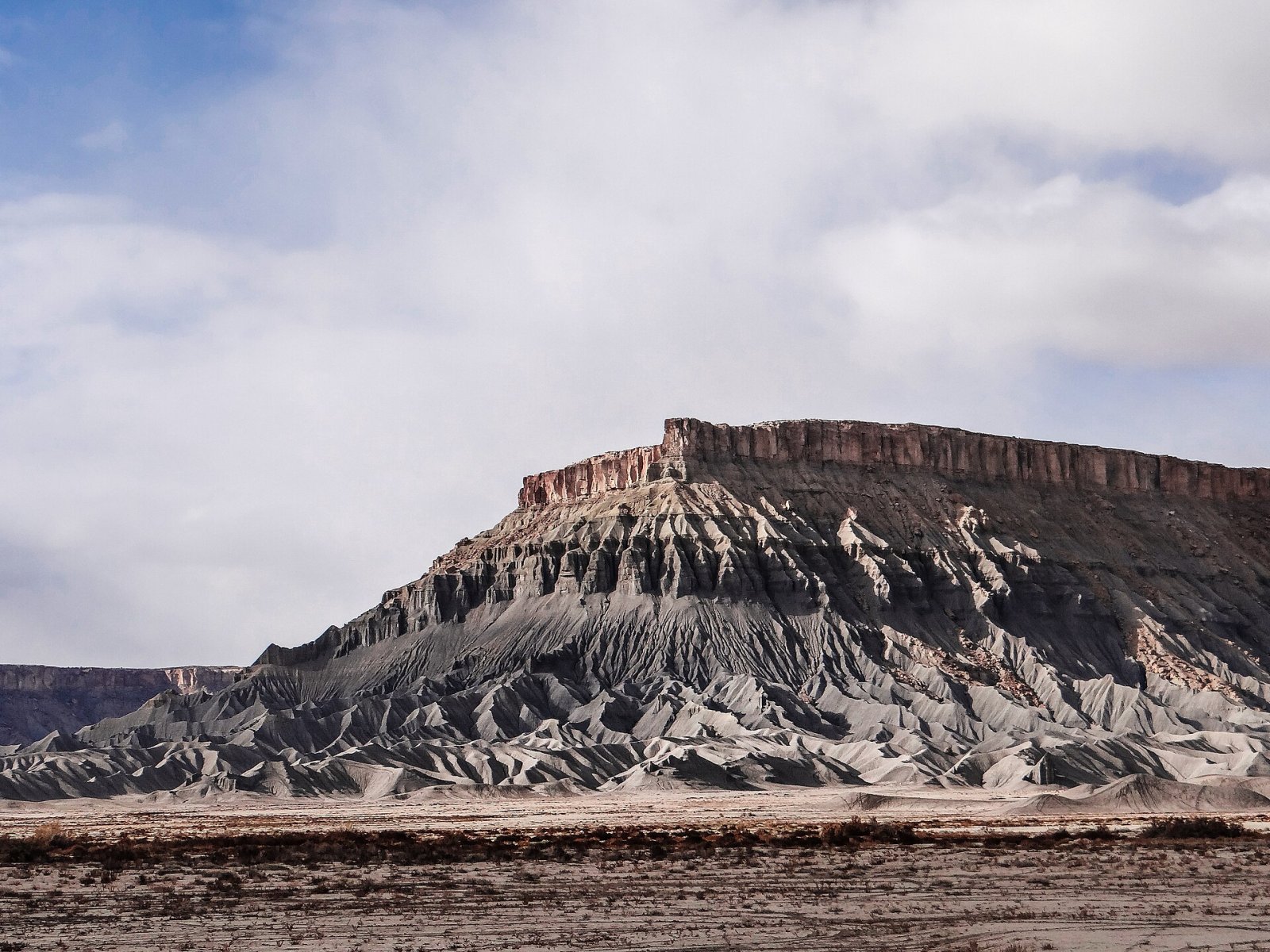 Capitol Reef National Park: Un Paradiso Naturale in Utah — Lüliang