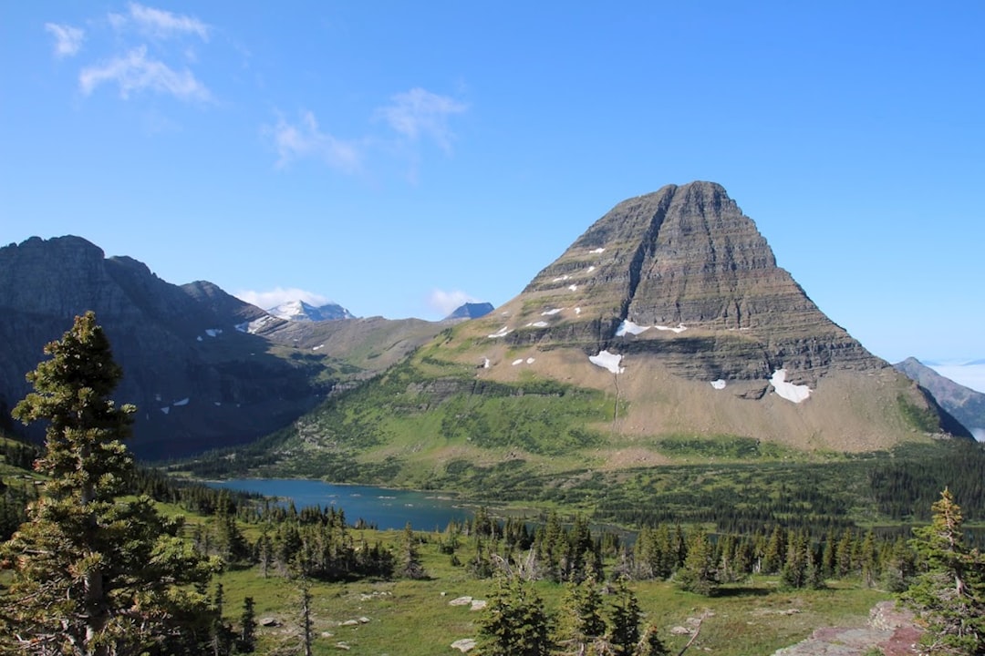 Scopri il Glacier National Park: Un Paradiso Naturale nel Montana - Bayan Bulag | Secret World Trip Planner