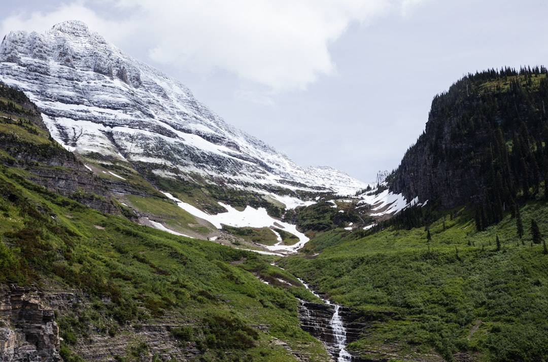 Discover Going-to-the-Sun Road: a Gem of Montana - Chzhirgalantu Khorsho | Secret World Trip Planner