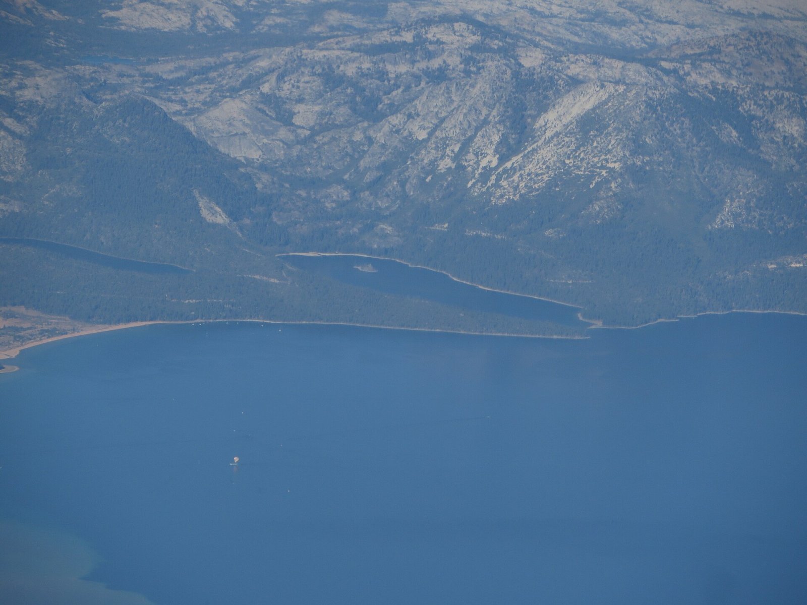 Découvrez Emerald Bay State Park : un joyau de Californie | Secret World Trip Planner