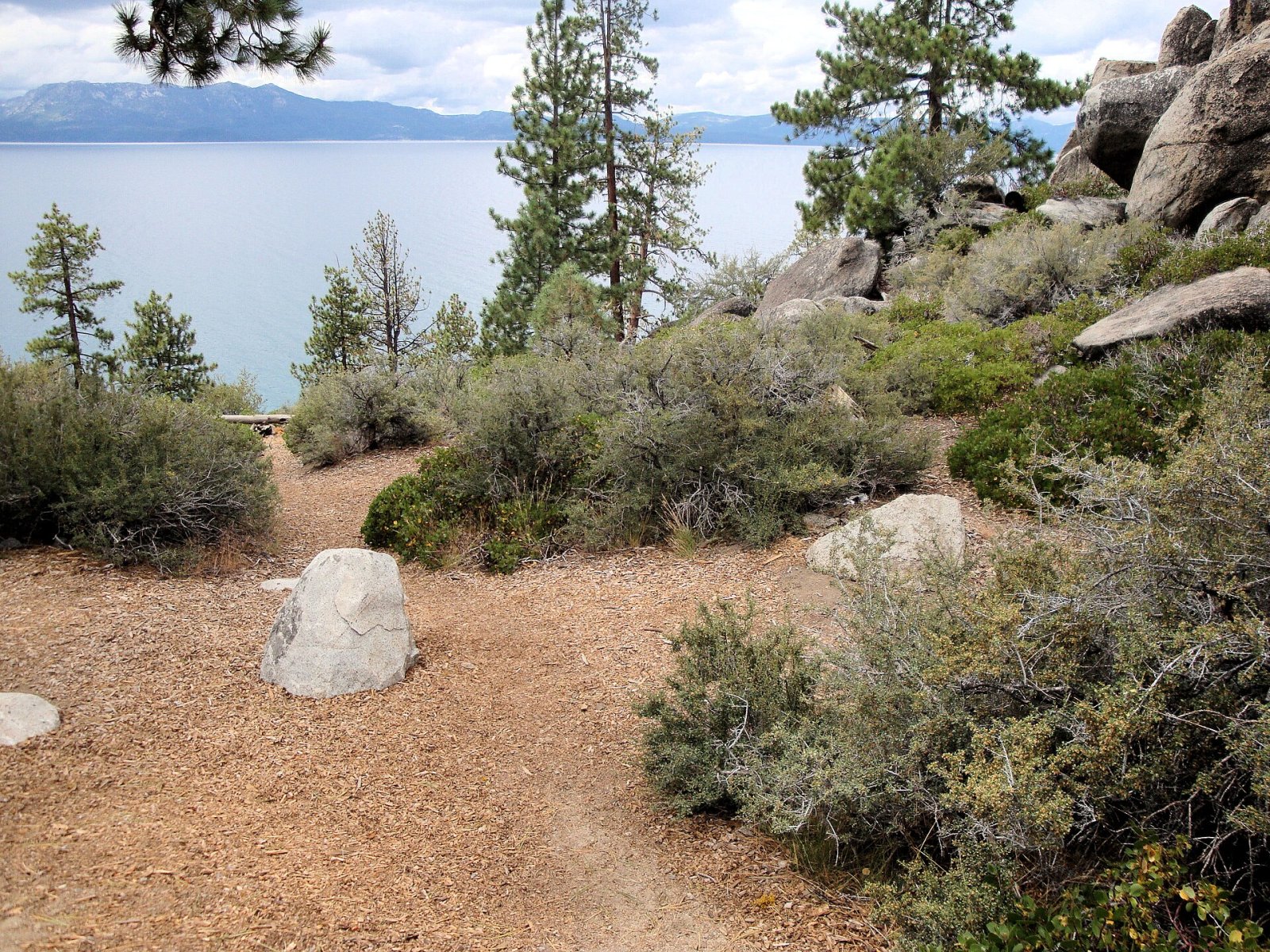 Descubre Lake Tahoe: un paraíso natural entre California y Nevada | Secret World Trip Planner