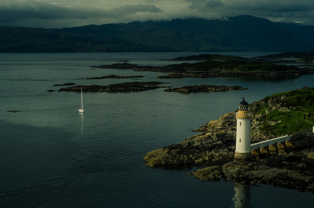 Scoprire il Faro dell'Isola di Hestan in Scozia - R5MR+5P Castle Douglas | Secret World Trip Planner