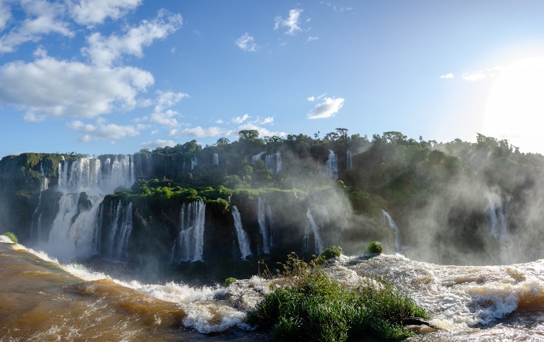 Descubre las Cataratas del Iguazú: un Paraíso Natural - N3370 Puerto Iguazu | Secret World Trip Planner
