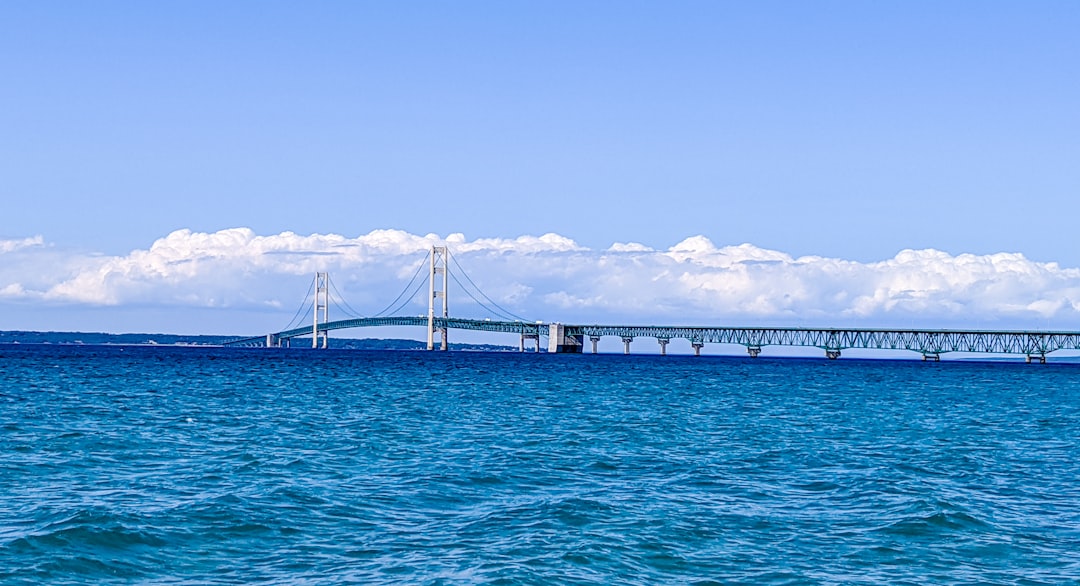 Ponte Mackinac: Uma Conexão Entre Dois Mundos - Mackinaw City | Secret World Trip Planner