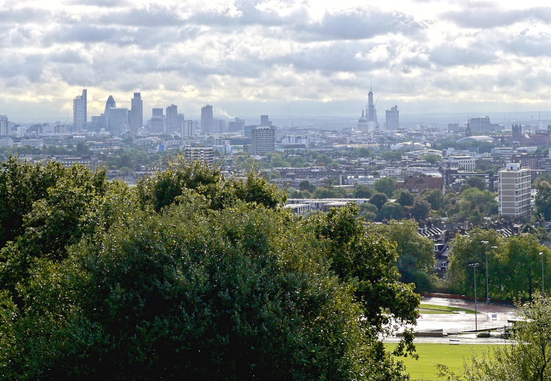 햄스테드 히스 탐방: 런던의 숨겨진 정원들 - Londra | Secret World Trip Planner